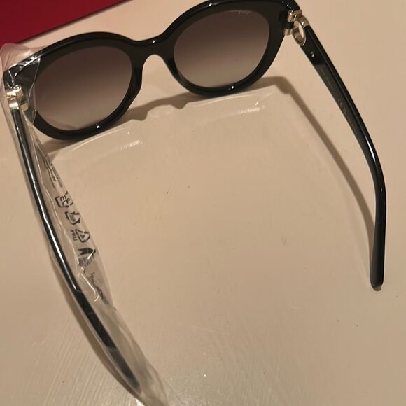 Ferragamo Womens Marchon Sunglasses Black Cateye Frame Silver Accent Modern NWT - Picture 9 of 16